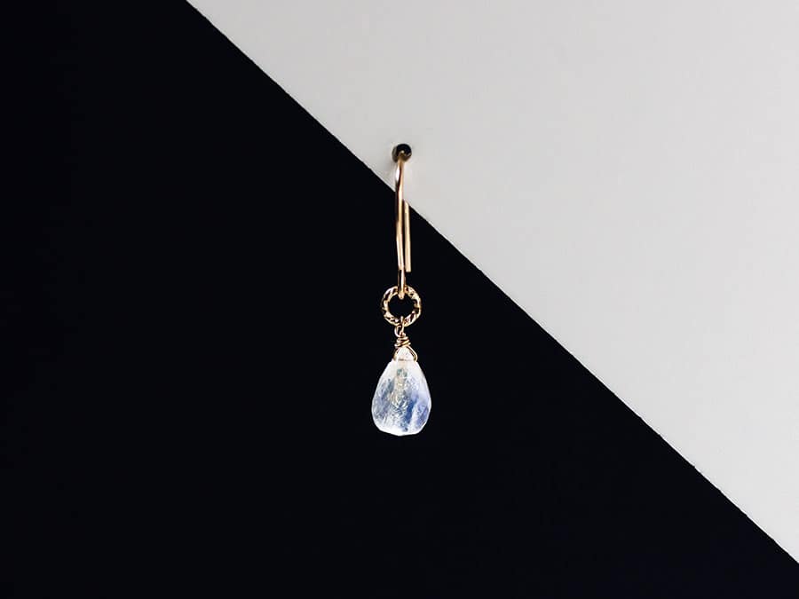 K14GFドロップカット レインボームーンストーンピアス | 天然石 K14GFドロップカット レインボームーンストーンピアス | 天然石